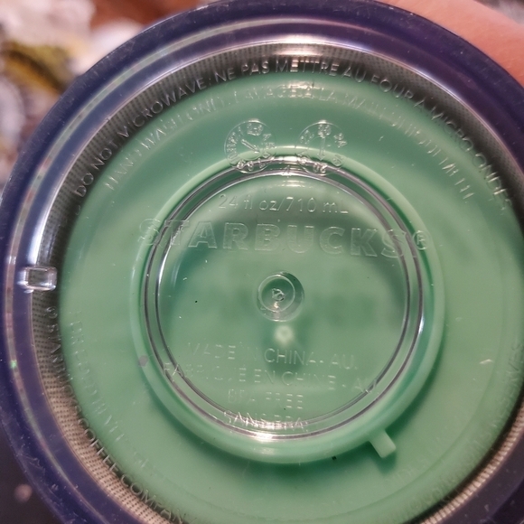Starbucks Holiday Glitter Introduced in 2020 24 oz. TALL TUMBLER W/Screw on Lid - Picture 11 of 12